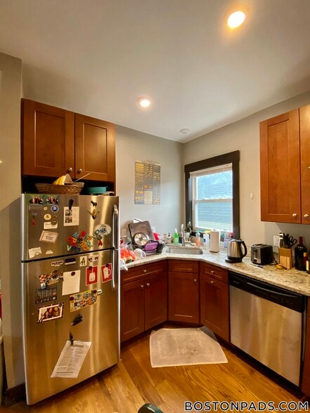 Building Photo - 46 Creighton St