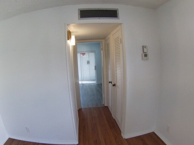 Building Photo - 759 Normandy Trail