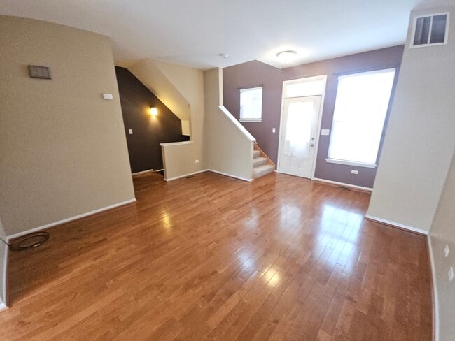 Building Photo - 466 Littleton Trail