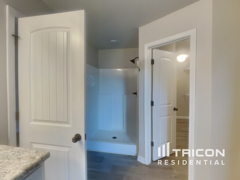 Building Photo - 1118 Mcconaughy Ct