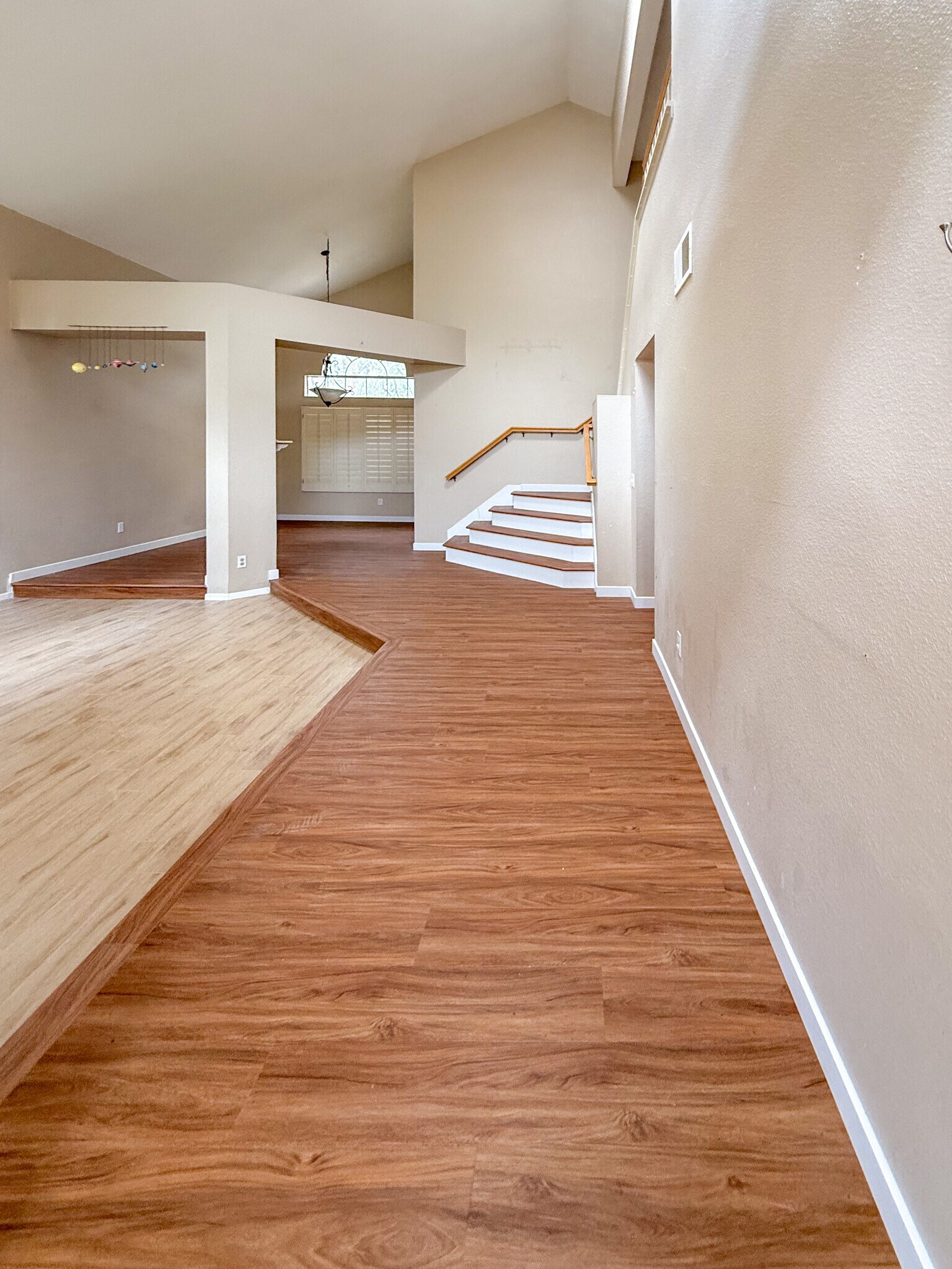 Entryway luxury vinyl - 1780 Crystal Ridge Way