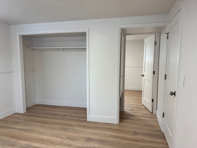 Building Photo - NEWLY REMODELED 3 Bed + Office / 2 Bath Home on Linden in Boulder – Available NOW!