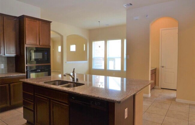 Building Photo - 7219 Pearl Terrace Ln