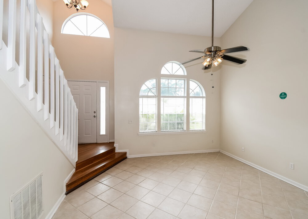 Building Photo - 9591 Sugar Hollow Ln