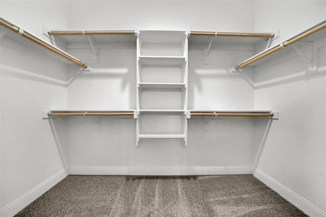 Building Photo - 260 Lakeside Dr