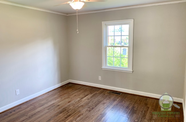 Building Photo - 201 Oakland Ave