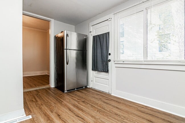 Building Photo - Please View 3D Virtual Walk-Through Before...