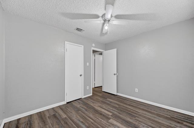 Building Photo - 1604 Homemaker Hills Dr