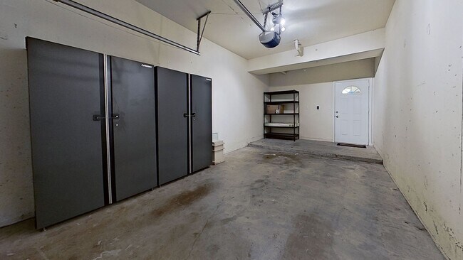 Building Photo - Stunning 2Bedroom Condo at VIlla San Marco!