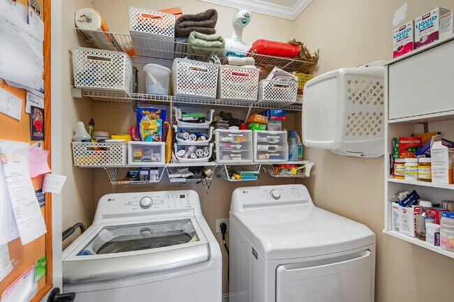 Building Photo - Furnished Pet Friendly Rental in Davie County with Flexible Lease Length!