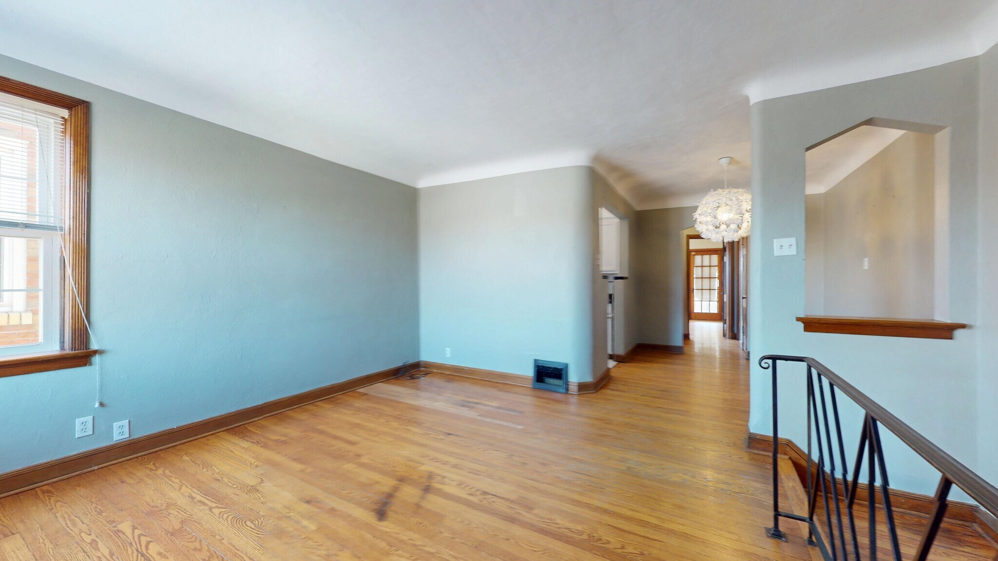 Building Photo - 5816 Mardel Ave