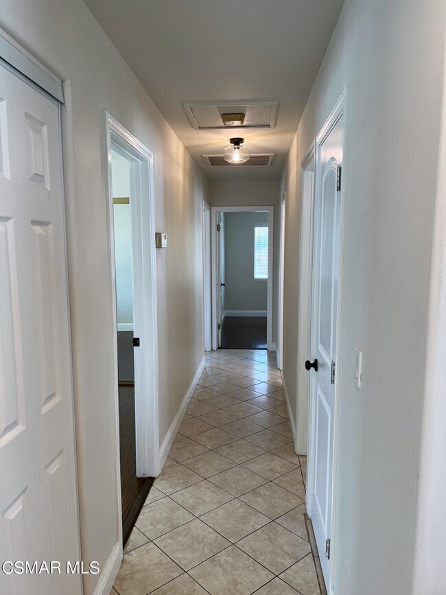 Building Photo - 7472 Ponce Ave