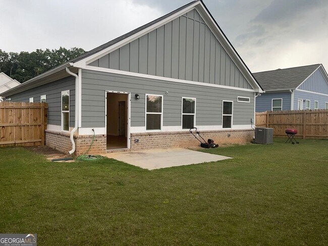 Building Photo - 1492 Trellis Ct