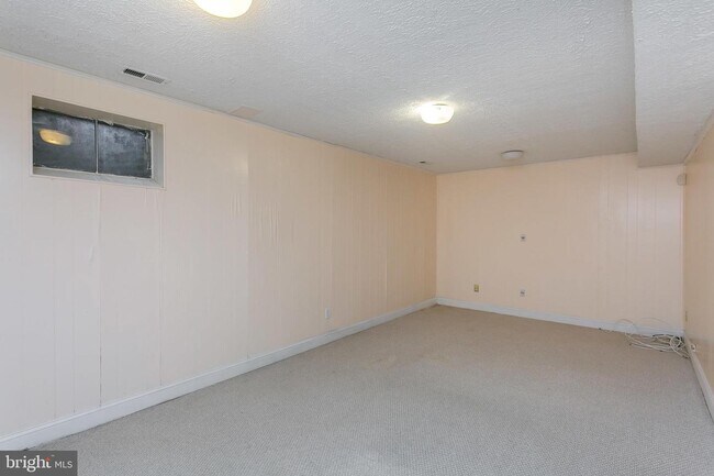 Building Photo - 4418 Roland Springs Dr