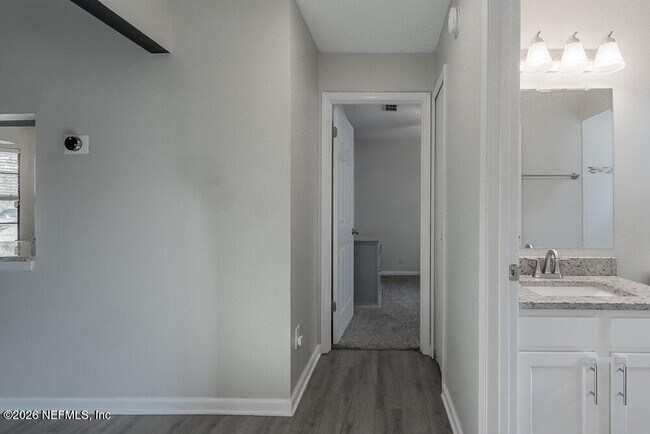 Building Photo - 8755 Huntington Woods Cir N