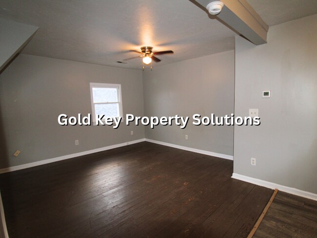 Building Photo - 236 W. Vineyard St. Anderson, IN. 46012