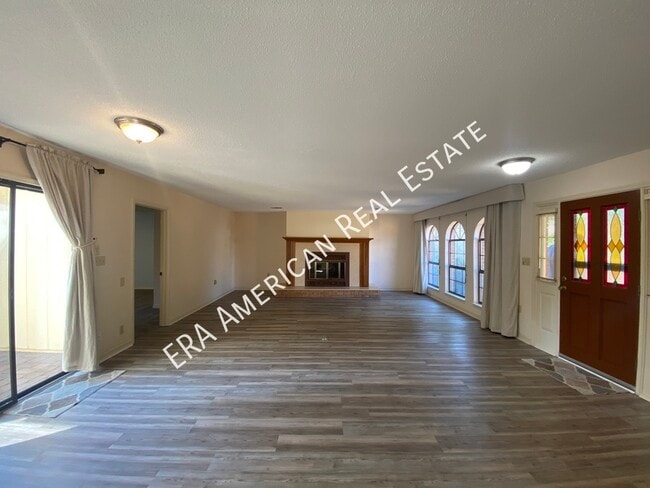 Building Photo - 925 Holbrook Cir