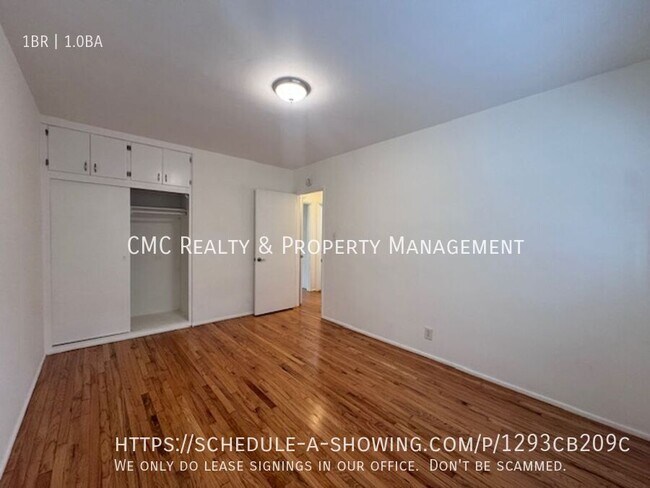 Building Photo - 3301 E 2nd-4