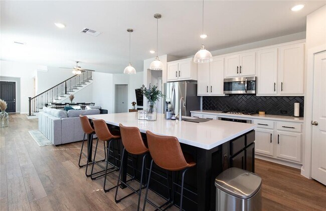 Building Photo - 19722 Upper Canyon Ct