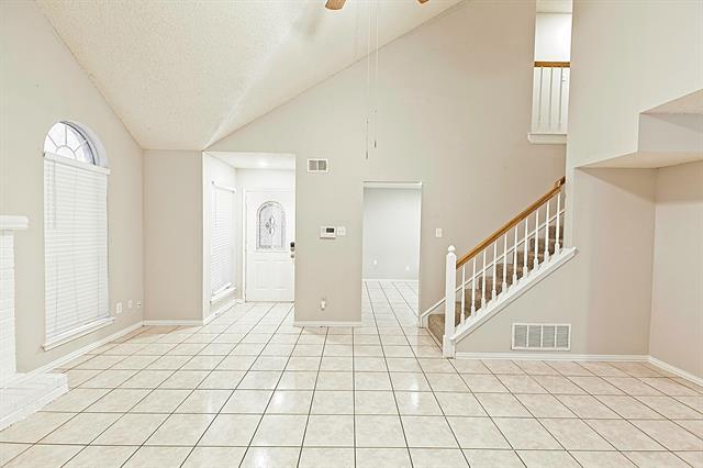 Building Photo - 1321 Overlook Dr