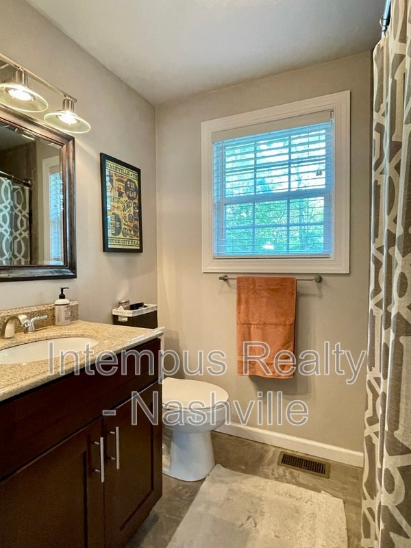 Building Photo - 120 Lucile St