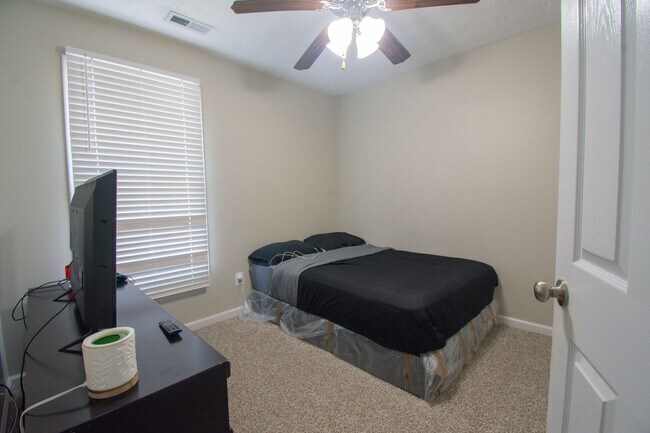 Building Photo - Coming Soon! 3 Bedroom 2.5 Bathroom- Large Fenced Yard Pets Okay!