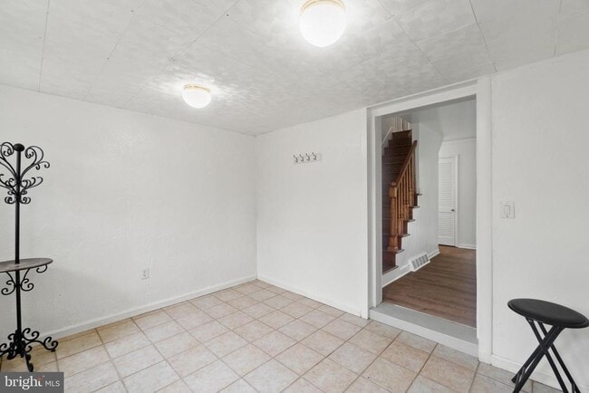 Building Photo - 45629 Frank Hayden Ln