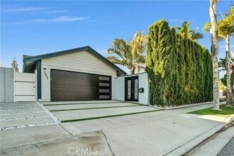 Building Photo - 553 Sturgeon Dr