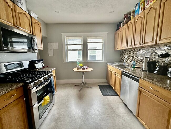 Primary Photo - 12 Berwick Rd