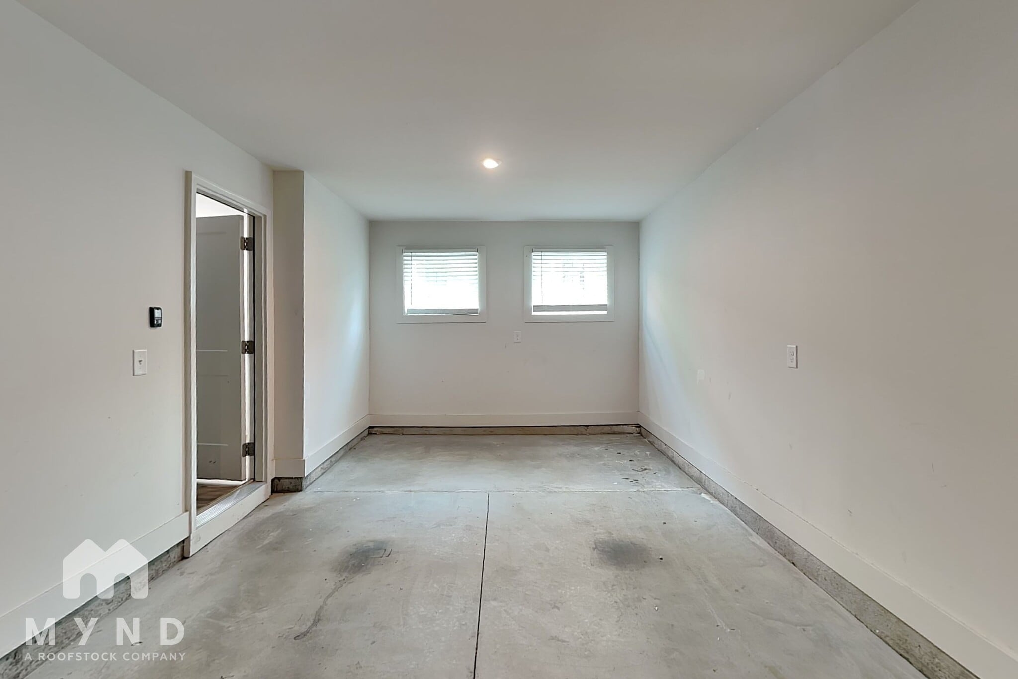 Building Photo - 149 Color Cir