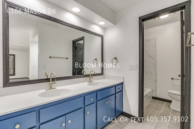 Building Photo - 4106 Mason Dr