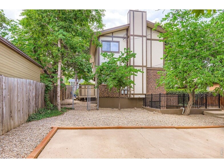 Building Photo - 720 17th St