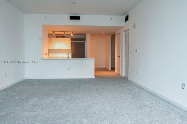 Building Photo - 1100 S Miami Ave