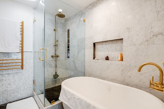 Building Photo - 20 Catamaran St