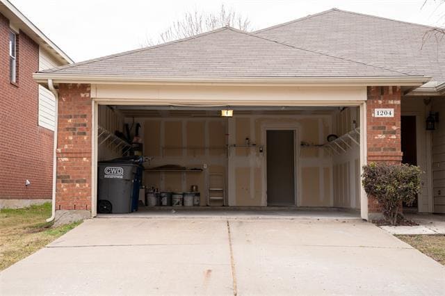 Building Photo - 1204 Sage Dr
