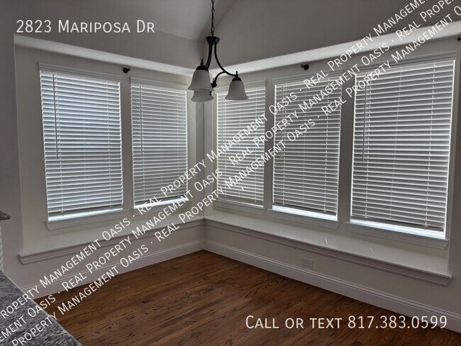 Building Photo - 2823 Mariposa Dr