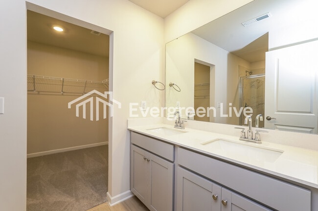 Building Photo - 817 Pear Blossom Ct