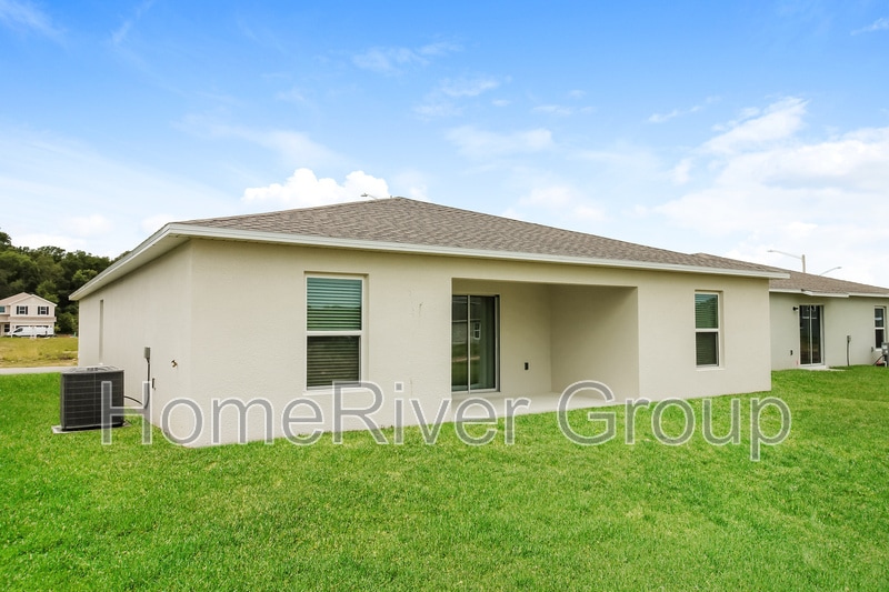 Building Photo - 2491 NW 23rd Ave