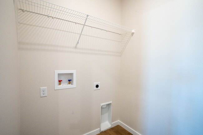 Building Photo - Brand new 4 bedroom home - Mount Vernon