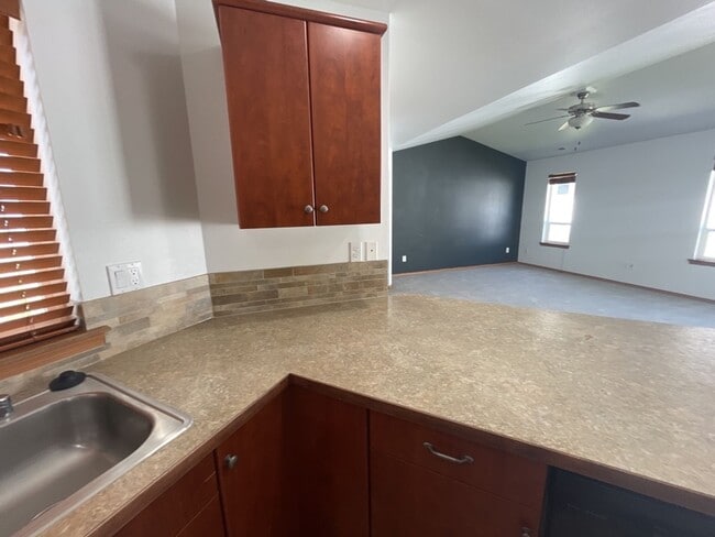 Building Photo - 1586 Meriwether Ave