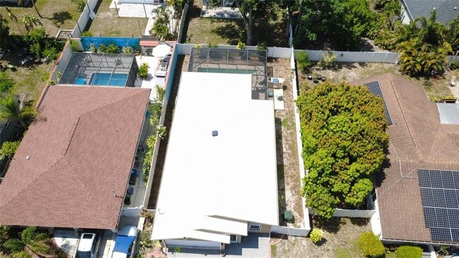Building Photo - 2920 Edgewood Ln