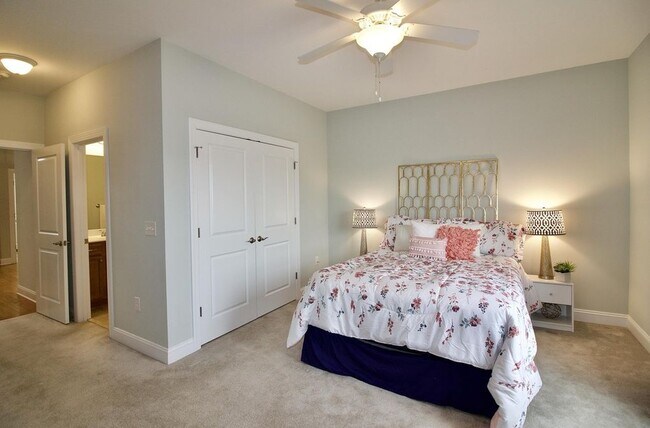 Building Photo - 45 Cypress Cir