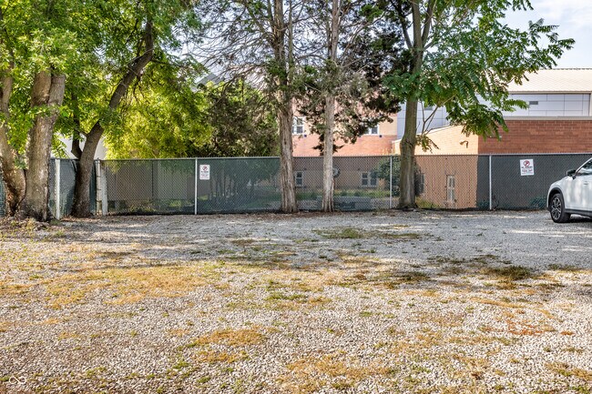 Building Photo - 123 N Highland Ave