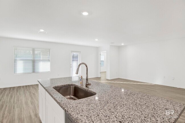 Building Photo - 32062 Lyon Rd