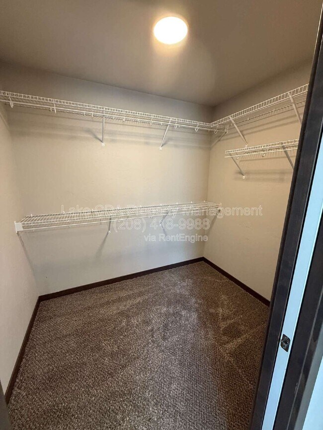 Building Photo - 12905 N Bushel St