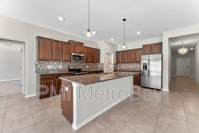 Building Photo - 9703 Sage Creek Dr