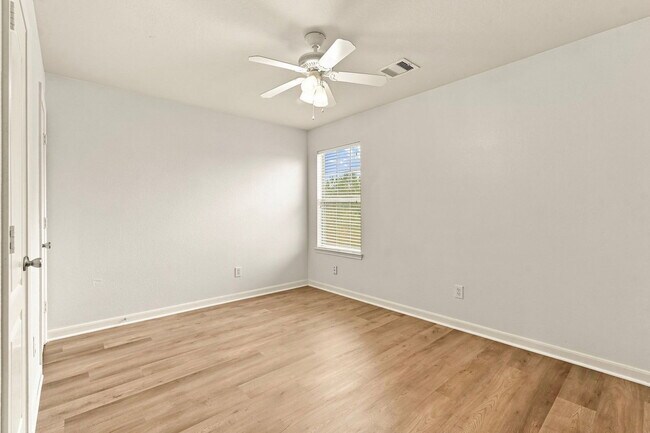 Building Photo - 2703 Skyview Glen Ct