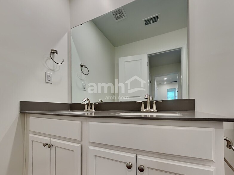 Building Photo - 1151 Alice Smalls Rd