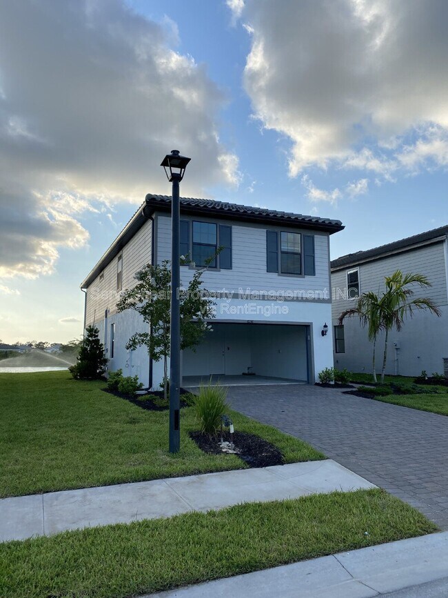 Building Photo - 6136 Baywood Ct