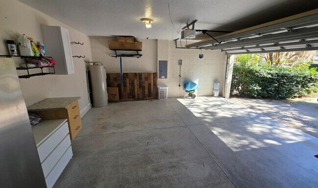 Building Photo - 13527 Misarden Ln